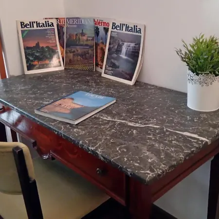 Blue Moon Ct Catania